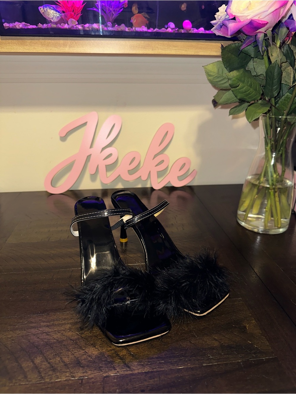 Black Feathered Women's Heels size 7, 8, 9, 10